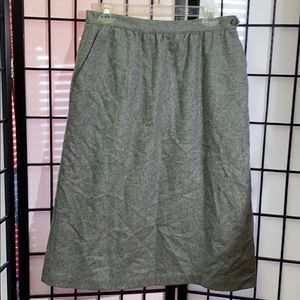 Mallards Point Wool Skirt Size 13/14